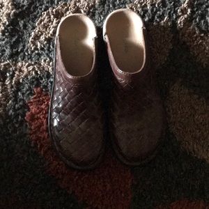 Clark’s Clogs